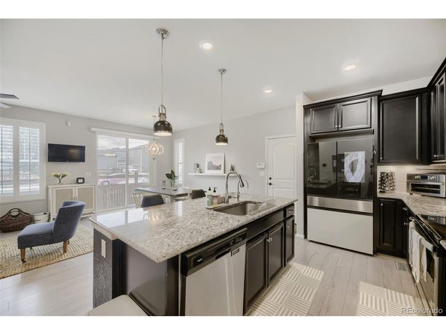 21855 E Radcliff Cir, Aurora, CO 80015