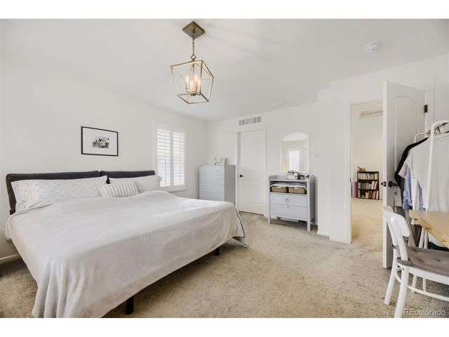 21855 E Radcliff Cir, Aurora, CO 80015