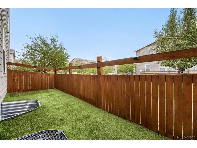 21855 E Radcliff Cir, Aurora, CO 80015