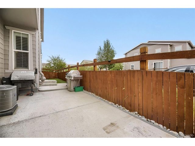 21855 E Radcliff Cir, Aurora, CO 80015