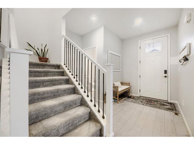 21855 E Radcliff Cir, Aurora, CO 80015