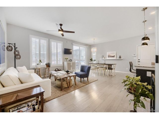 21855 E Radcliff Cir, Aurora, CO 80015