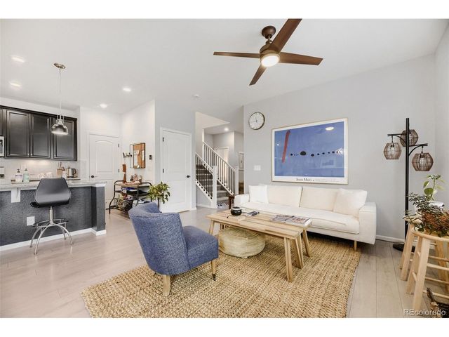 21855 E Radcliff Cir, Aurora, CO 80015