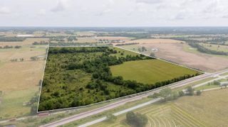 00 Lawrence 1220, Aurora, MO 65605