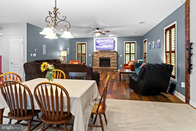 9911 WORMAN DR, King George, VA 22485