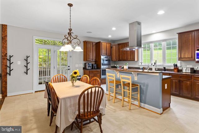 9911 WORMAN DR, King George, VA 22485