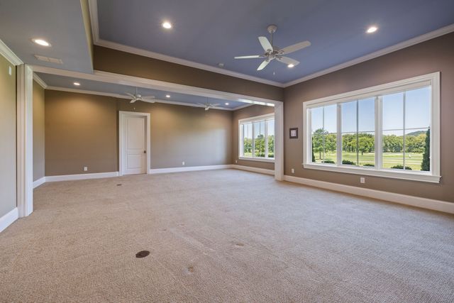8400 Heirloom Blvd, College Grove, TN 37046
