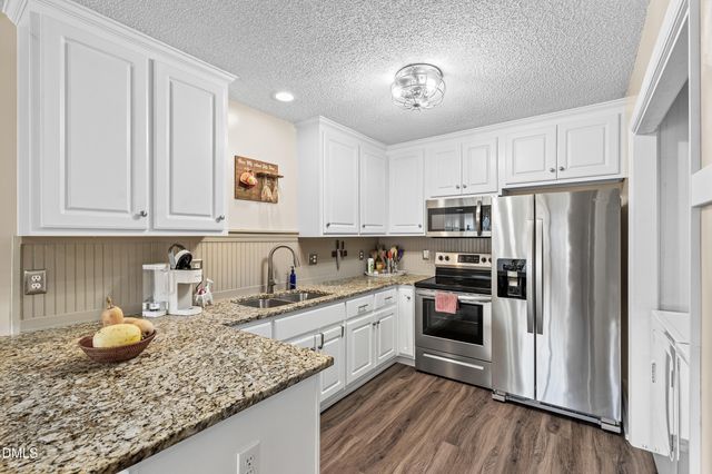 2001 Mckinnon Drive, Clayton, NC 27520