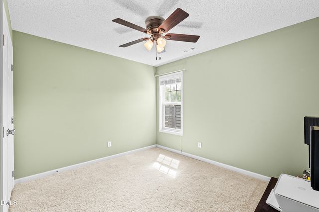 2001 Mckinnon Drive, Clayton, NC 27520