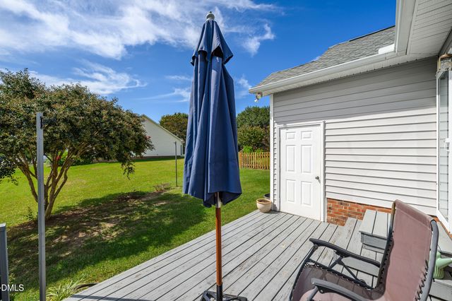 2001 Mckinnon Drive, Clayton, NC 27520