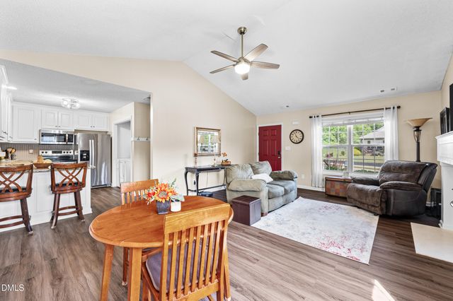 2001 Mckinnon Drive, Clayton, NC 27520