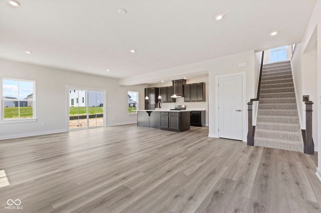 338 McNair Drive, Whiteland, IN 46184