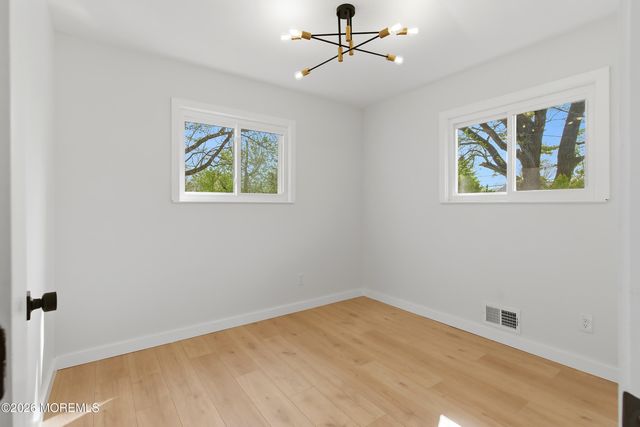 1066 Overlook Drive, Toms River, NJ 08753