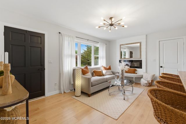 1066 Overlook Drive, Toms River, NJ 08753
