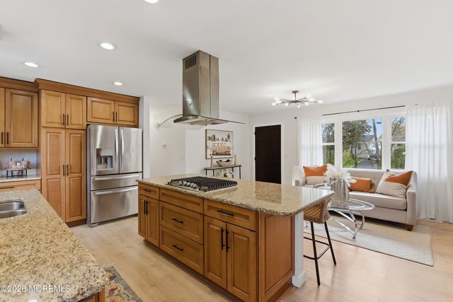 1066 Overlook Drive, Toms River, NJ 08753