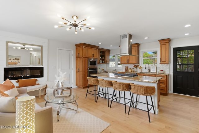1066 Overlook Drive, Toms River, NJ 08753