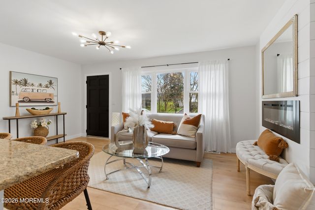 1066 Overlook Drive, Toms River, NJ 08753