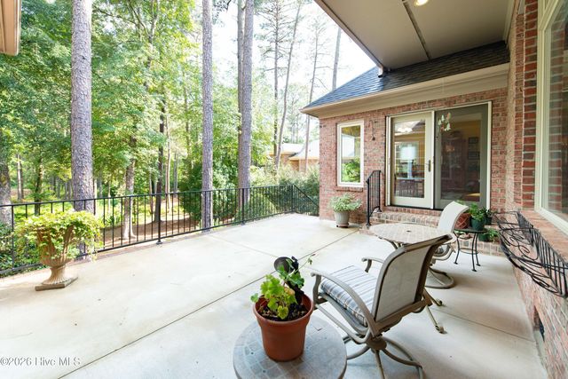 18 Oxton Circle, Pinehurst, NC 28374