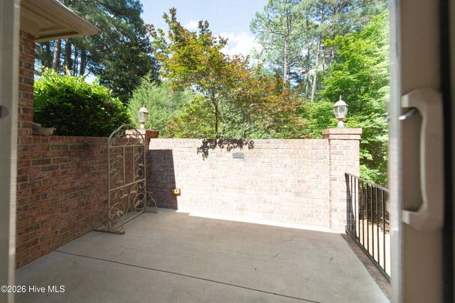 18 Oxton Circle, Pinehurst, NC 28374