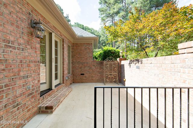 18 Oxton Circle, Pinehurst, NC 28374