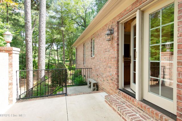 18 Oxton Circle, Pinehurst, NC 28374