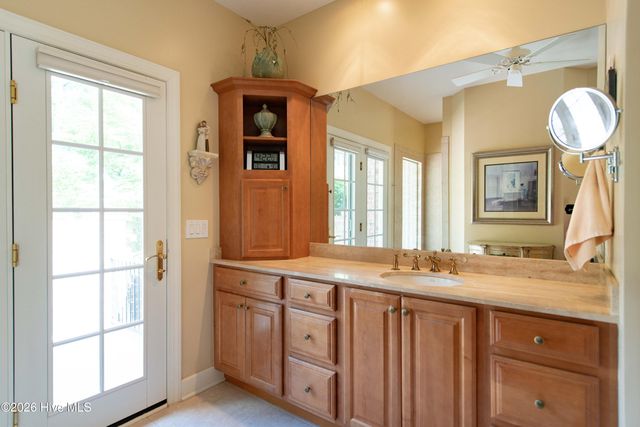 18 Oxton Circle, Pinehurst, NC 28374