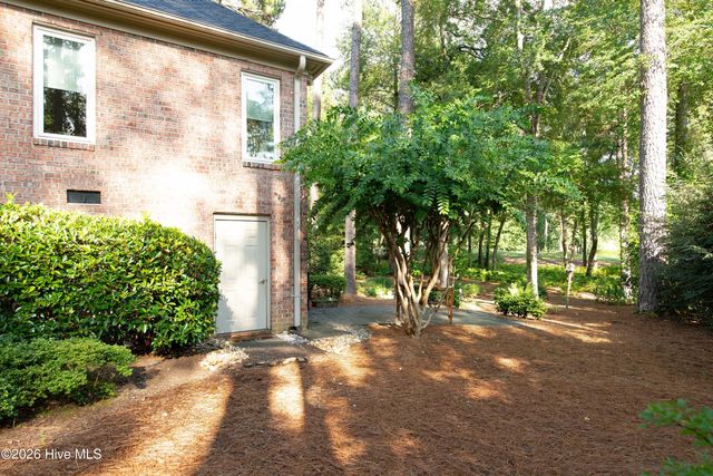 18 Oxton Circle, Pinehurst, NC 28374
