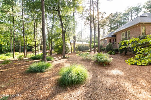 18 Oxton Circle, Pinehurst, NC 28374