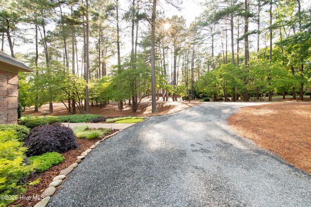 18 Oxton Circle, Pinehurst, NC 28374