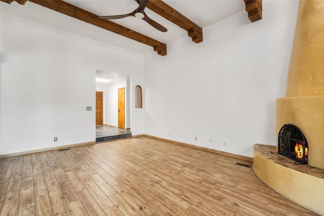 1876 Candela, Santa Fe, NM 87505