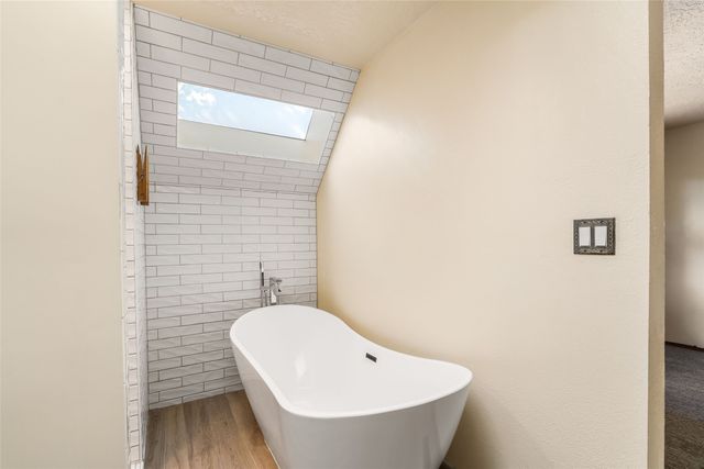 1876 Candela, Santa Fe, NM 87505