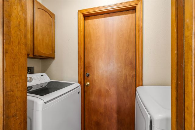 1876 Candela, Santa Fe, NM 87505