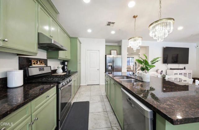 5902 Grizzly Peak Drive, Bakersfield, CA 93311