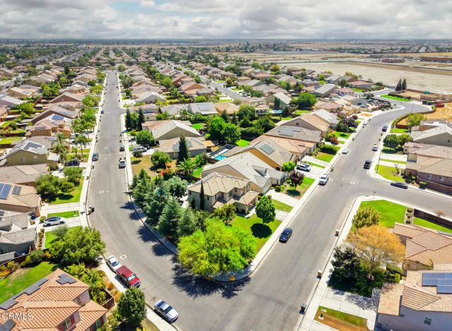 5902 Grizzly Peak Drive, Bakersfield, CA 93311