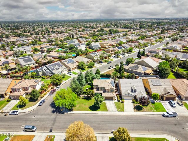 5902 Grizzly Peak Drive, Bakersfield, CA 93311