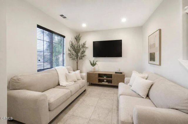 5902 Grizzly Peak Drive, Bakersfield, CA 93311