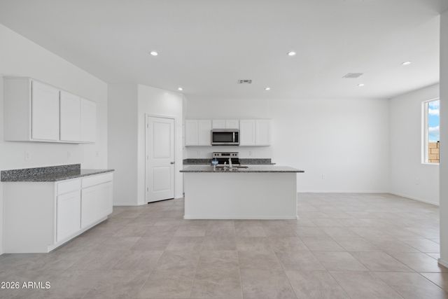 163 S ALMONER Lane S, Casa Grande, AZ 85122