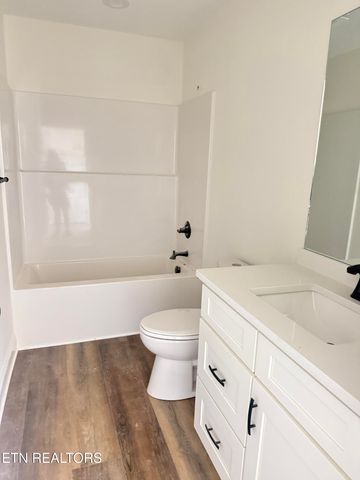 105 Ken Lewis Way, Maryville, TN 37801