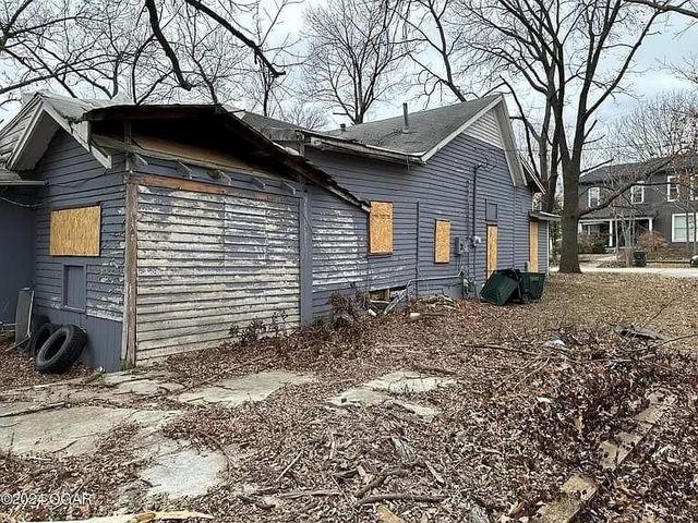 229 S Main Street, Nevada, MO 64772