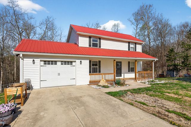 120 Red Bud Ln, Hilham, TN 38568