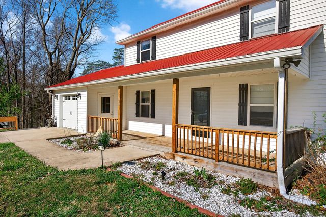 120 Red Bud Ln, Hilham, TN 38568