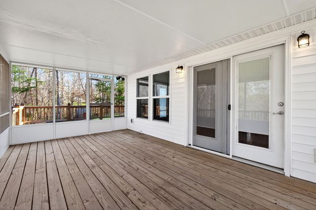 120 Red Bud Ln, Hilham, TN 38568