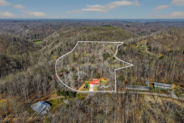 120 Red Bud Ln, Hilham, TN 38568