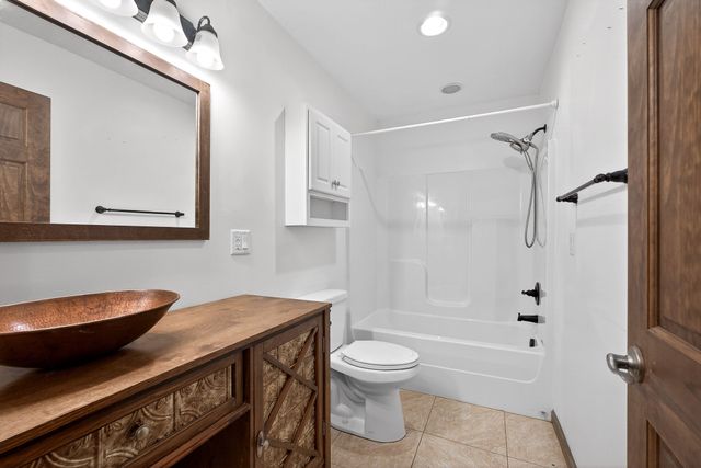 120 Red Bud Ln, Hilham, TN 38568