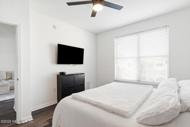 8539 GATE Parkway W 9404, Jacksonville, FL 32216