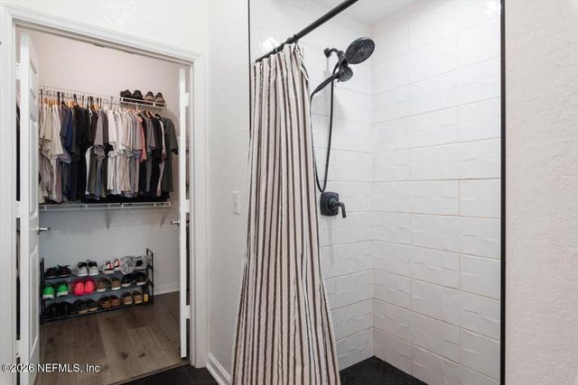 8539 GATE Parkway W 9404, Jacksonville, FL 32216