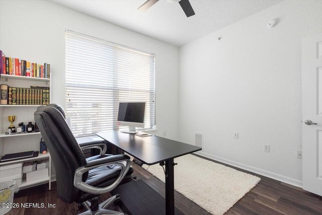 8539 GATE Parkway W 9404, Jacksonville, FL 32216