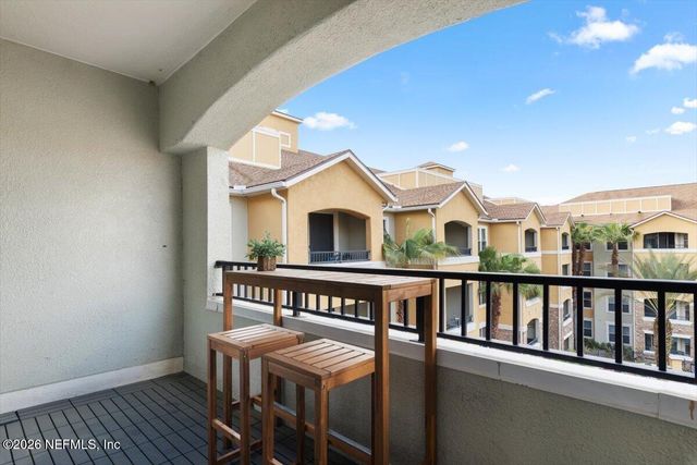 8539 GATE Parkway W 9404, Jacksonville, FL 32216