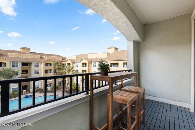 8539 GATE Parkway W 9404, Jacksonville, FL 32216