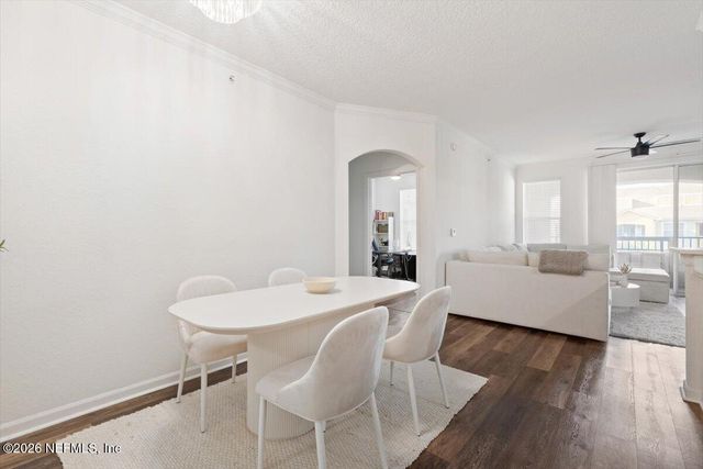 8539 GATE Parkway W 9404, Jacksonville, FL 32216